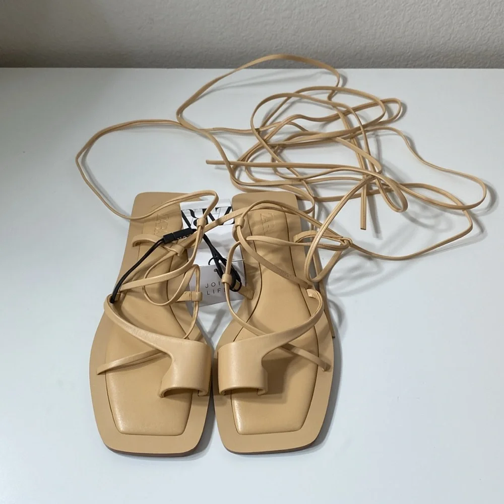 Women's Strappy Square-Toe Sandals in Nude - Picture 6 of 6